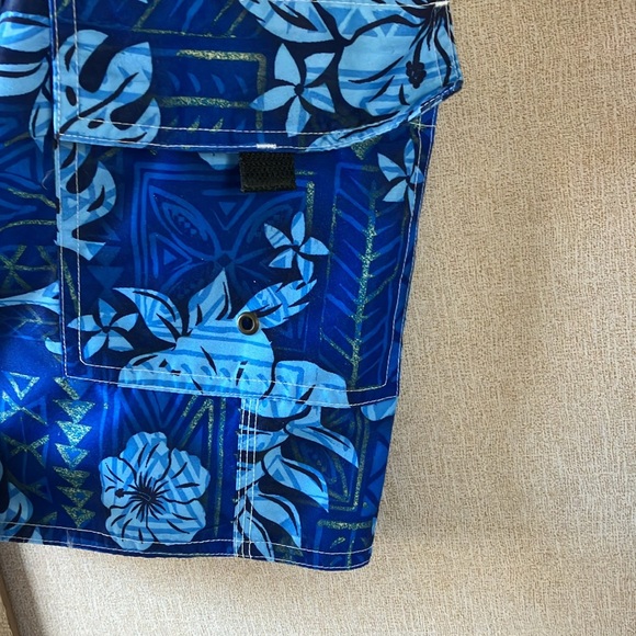 FINAL MARKDOWN Men’s board shorts 36 - Picture 8 of 9